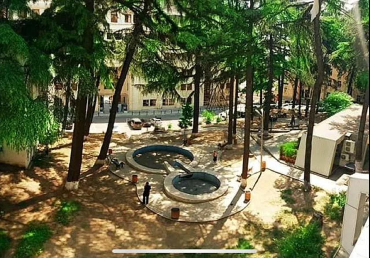 Freedom Square Apartment Tbiliszi Kültér fotó